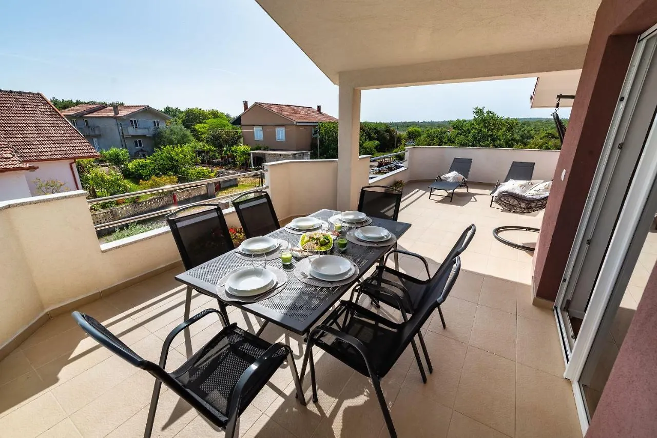 Apartman Zozzy Posedarje 0*,  Croatia