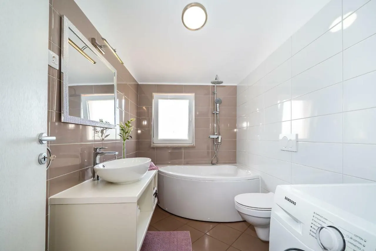Apartman Zozzy Posedarje