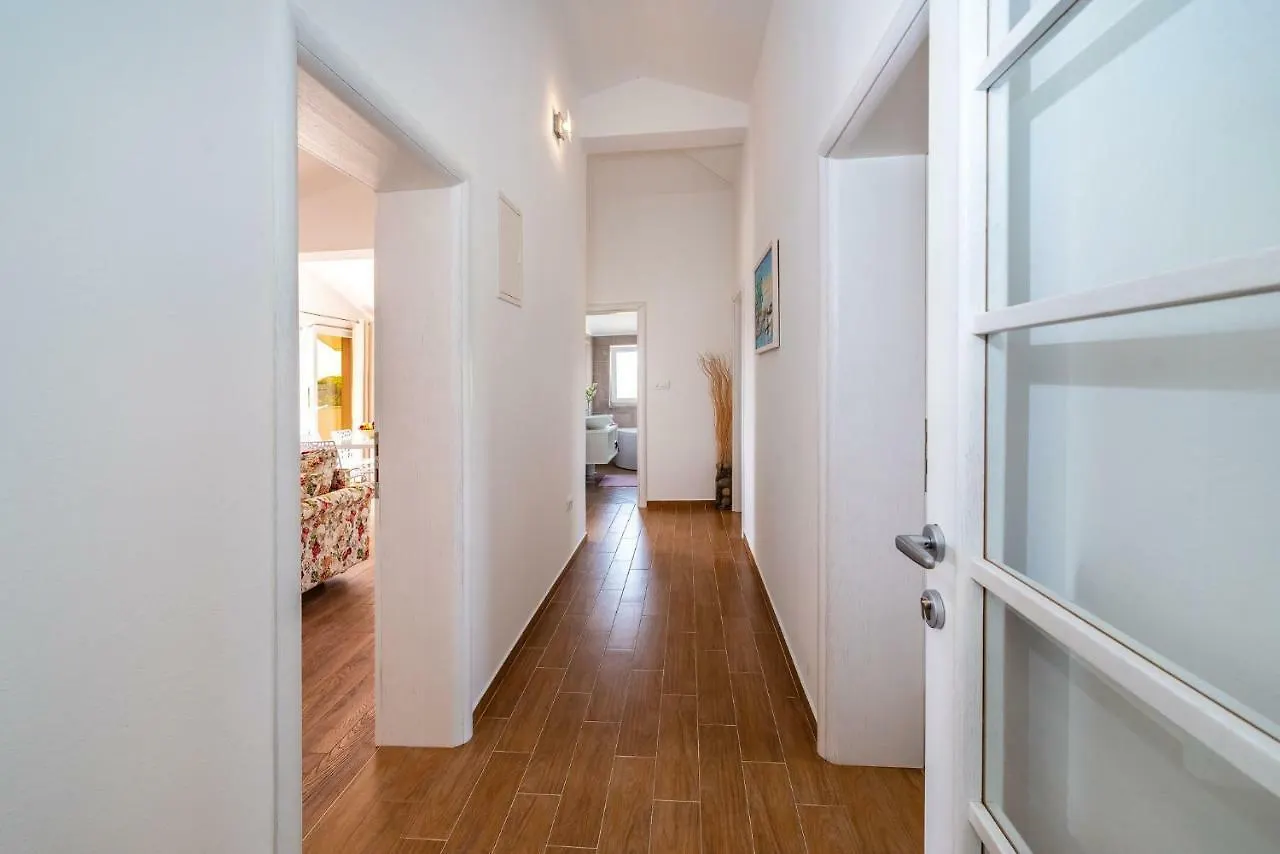 Apartman Zozzy Posedarje 0*,  Croatia