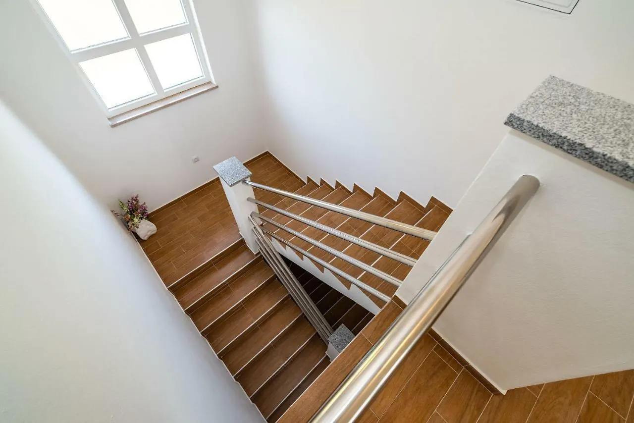 Apartman Zozzy Posedarje